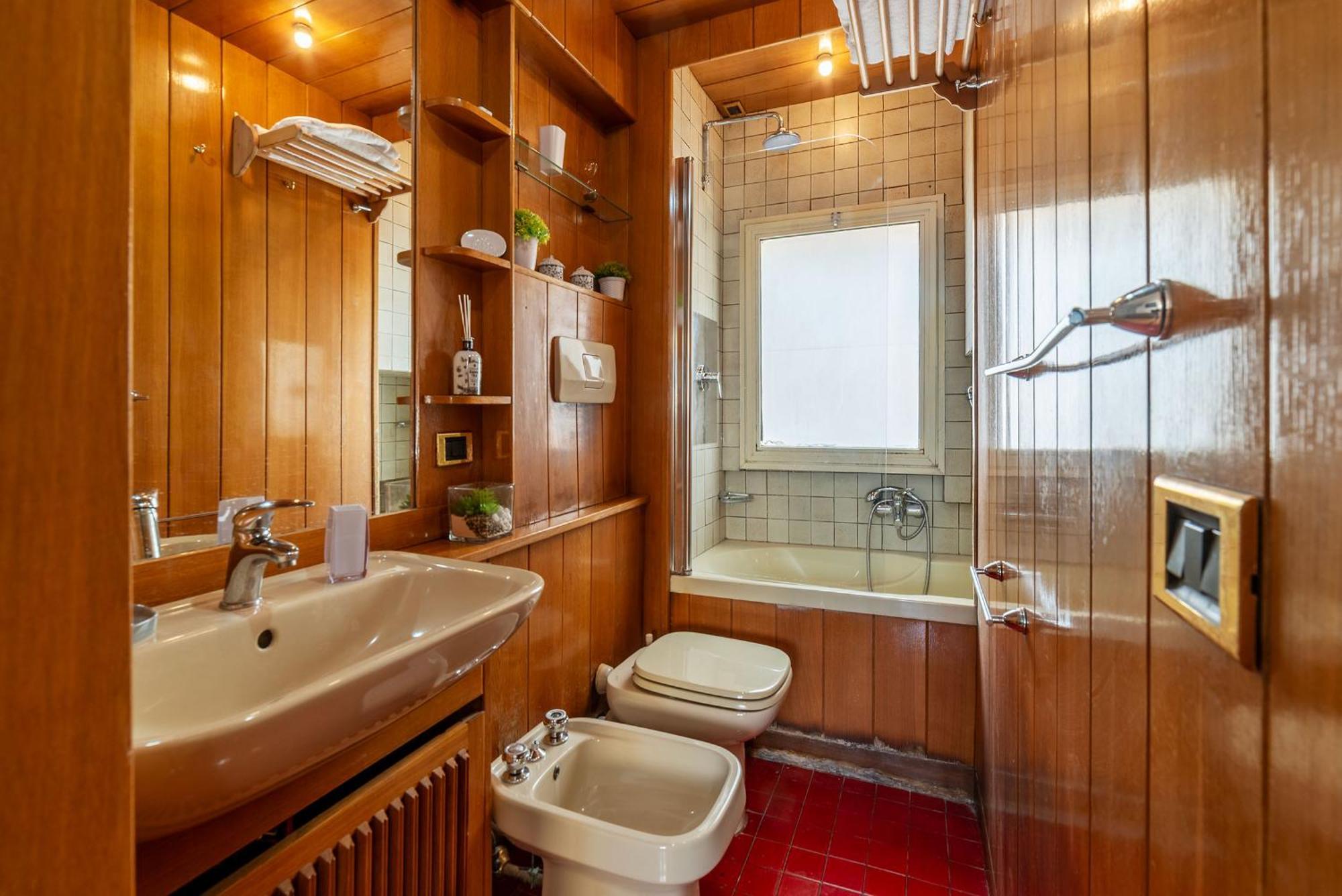 Apartment Along The Tiber